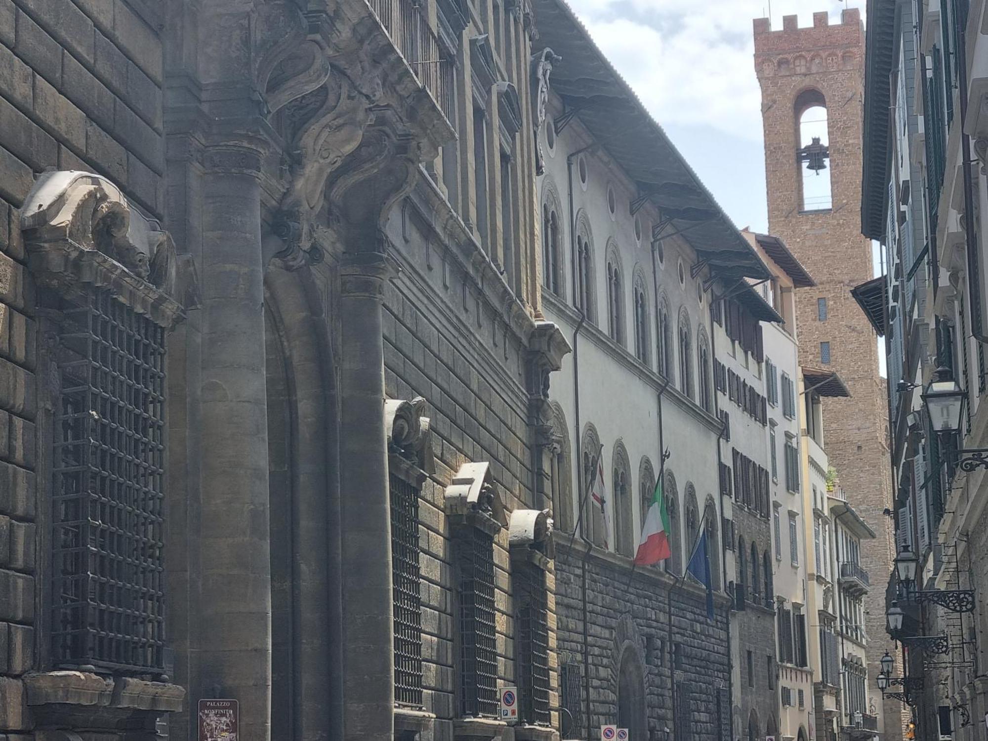 La Sede Dell'Arte Monolocale Studio E Camere In Torre Medievale Vicino A Duomo E Piazza Signoria Florencia Exterior foto