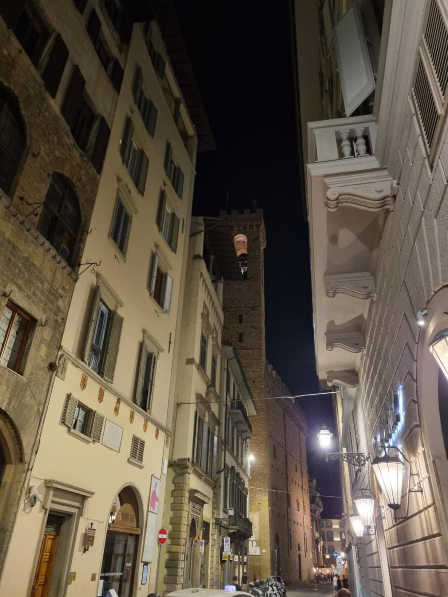 La Sede Dell'Arte Monolocale Studio E Camere In Torre Medievale Vicino A Duomo E Piazza Signoria Florencia Exterior foto