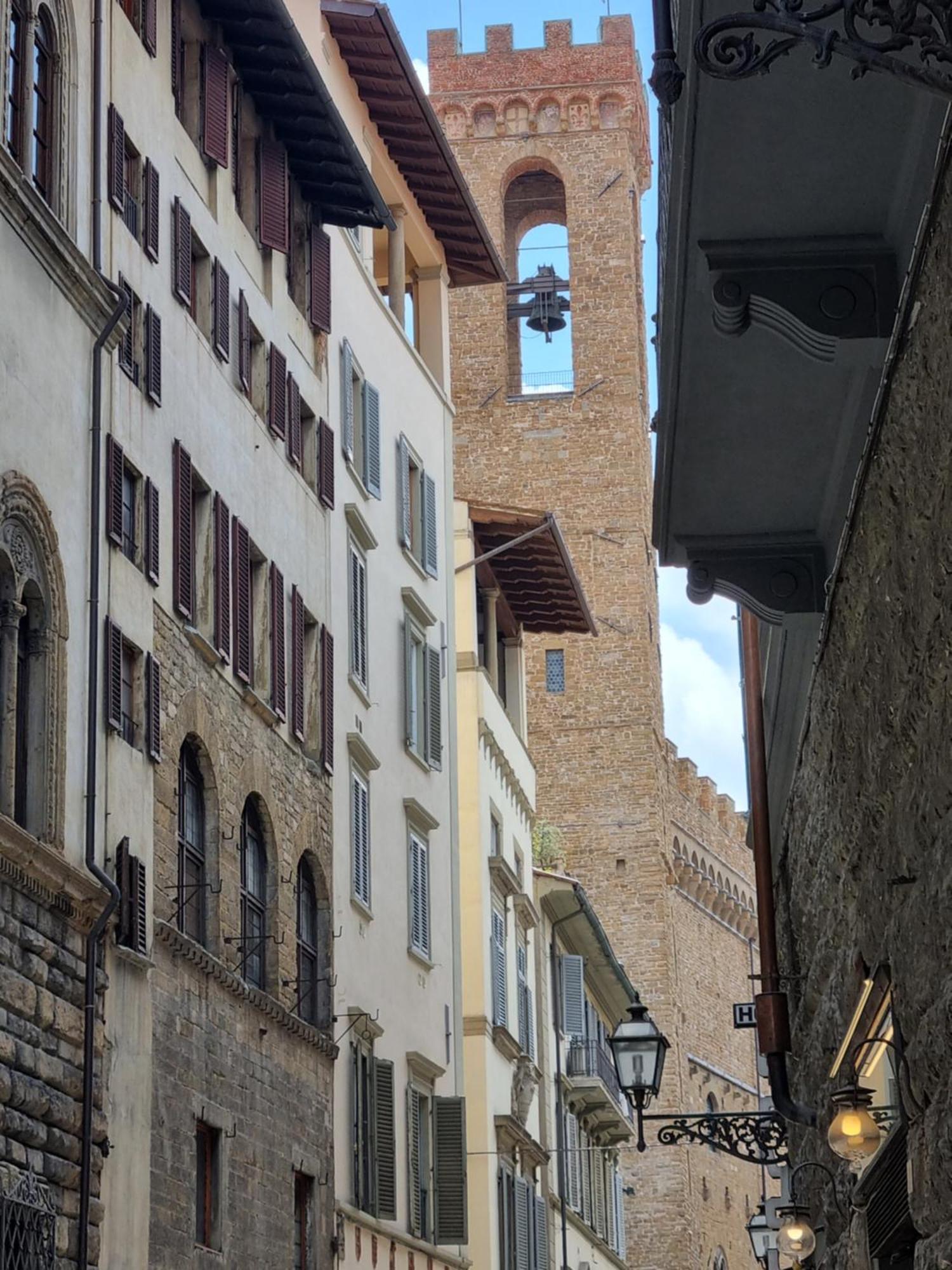 La Sede Dell'Arte Monolocale Studio E Camere In Torre Medievale Vicino A Duomo E Piazza Signoria Florencia Exterior foto