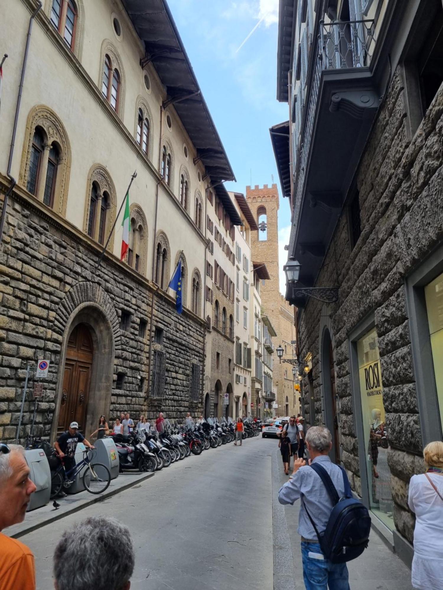 La Sede Dell'Arte Monolocale Studio E Camere In Torre Medievale Vicino A Duomo E Piazza Signoria Florencia Exterior foto