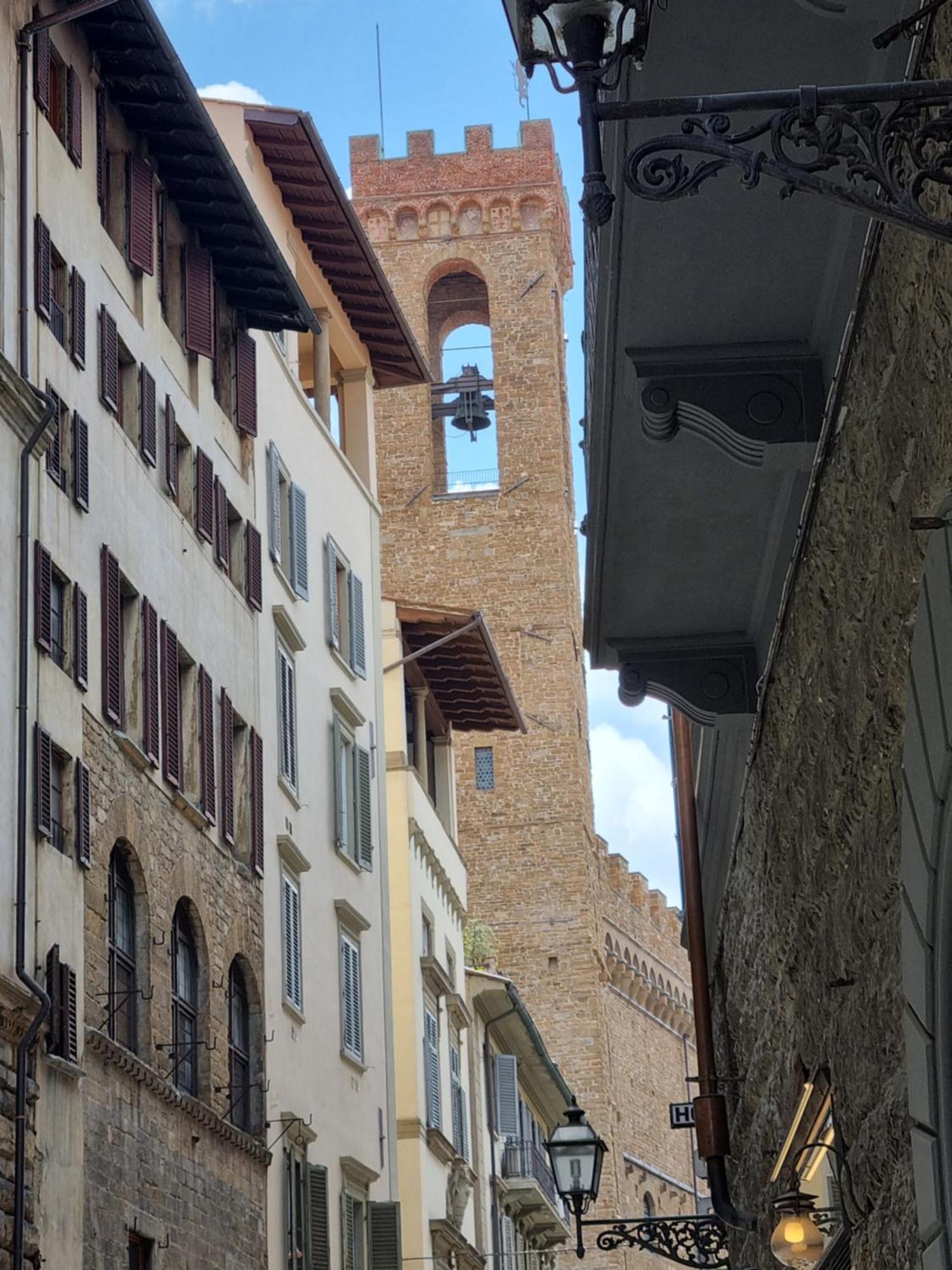 La Sede Dell'Arte Monolocale Studio E Camere In Torre Medievale Vicino A Duomo E Piazza Signoria Florencia Exterior foto
